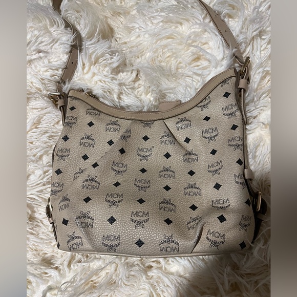 Authentic M C M hobo bag - Picture 2 of 16